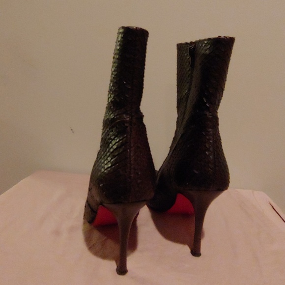 Boots - Picture 4 of 4